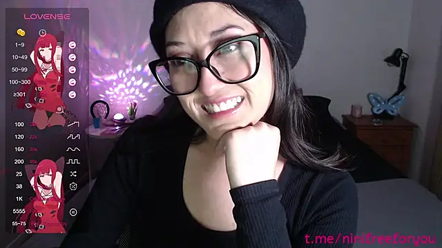 Snapshot of Ninimoon chatting on 09/09/25, 02:54 Ninimoon online show from 09/09/25, 02:54