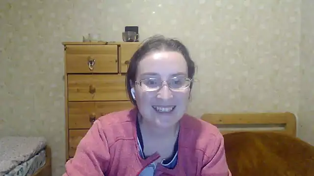 Snapshot of Smart_Rose chatting on 03/10/25, 08:23 Smart Rose online show from 03/10/25, 08:23