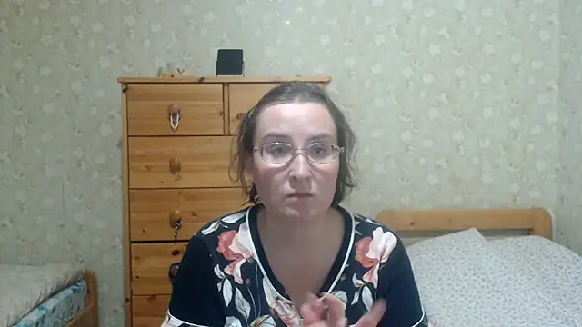 Snapshot of Smart_Rose chatting on 10/01/25, 02:54 Smart Rose online show from 10/01/25, 02:54