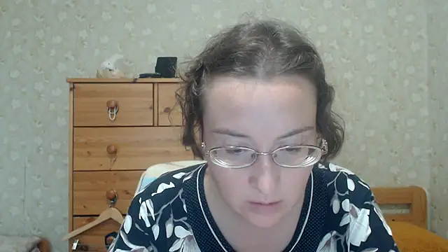 Snapshot of Smart_Rose chatting on 06/04/26, 04:11 Smart Rose online show from 06/04/26, 04:11