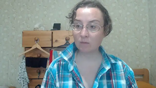 Snapshot of Smart_Rose chatting on 05/21/26, 04:15 Smart Rose online show from 05/21/26, 04:15