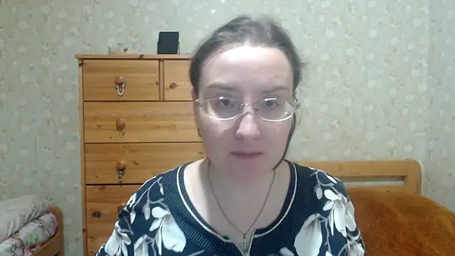 Smart Rose online show from 11/18/25, 04:43