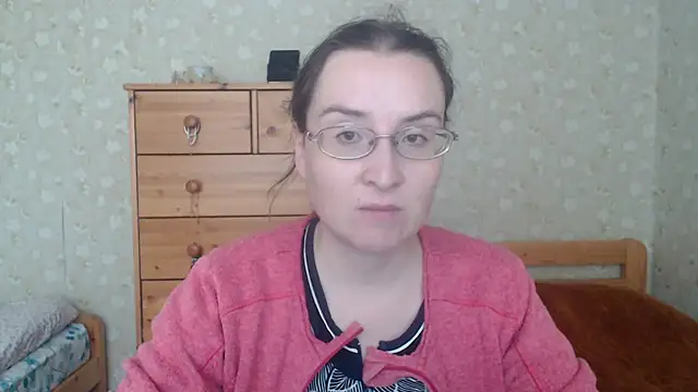 Snapshot of Smart_Rose chatting on 03/20/25, 12:54 Smart Rose online show from 03/20/25, 12:54