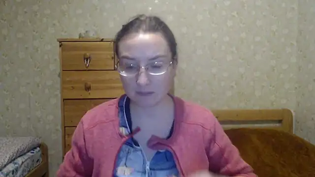 Snapshot of Smart_Rose chatting on 03/18/25, 05:12 Smart Rose online show from 03/18/25, 05:12