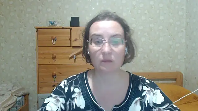 Snapshot of Smart_Rose chatting on 09/14/25, 09:37 Smart Rose online show from 09/14/25, 09:37