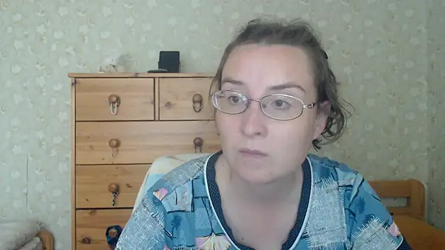 Snapshot of Smart_Rose chatting on 07/07/26, 01:03 Smart Rose online show from 07/07/26, 01:03