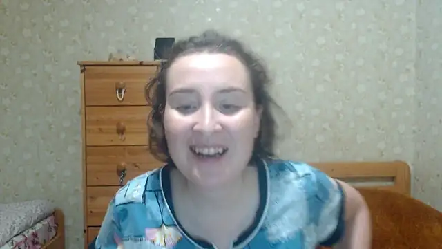 Snapshot of Smart_Rose chatting on 09/23/25, 04:14 Smart Rose online show from 09/23/25, 04:14