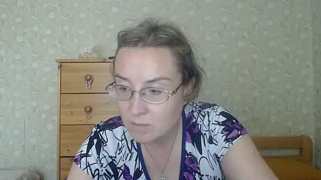 Snapshot of Smart_Rose chatting on 07/18/26, 12:03 Smart Rose online show from 07/18/26, 12:03