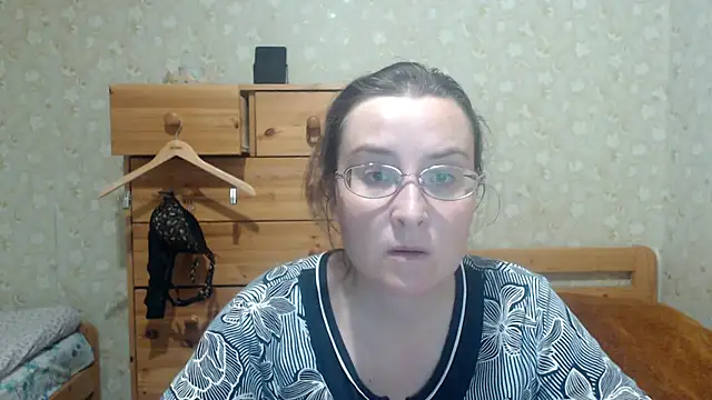 Smart Rose online show from 12/16/25, 04:33