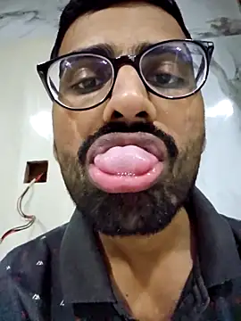 krishna8035 online show from 02/23/25, 04:39