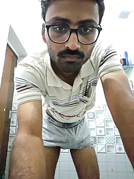 krishna8035 online show from 10/28/25, 08:24