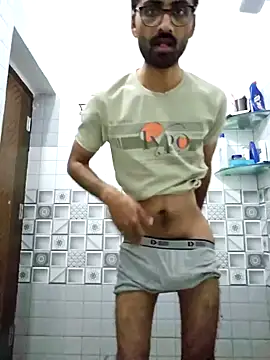 krishna8035 online show from 12/18/25, 02:54