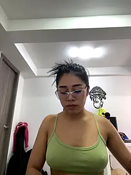 Snapshot of aimi_art1 chatting on 09/18/25, 08:56 aimi art1 online show from 09/18/25, 08:56
