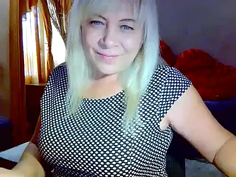 AgoniA7 online show from 10/18/25, 10:06