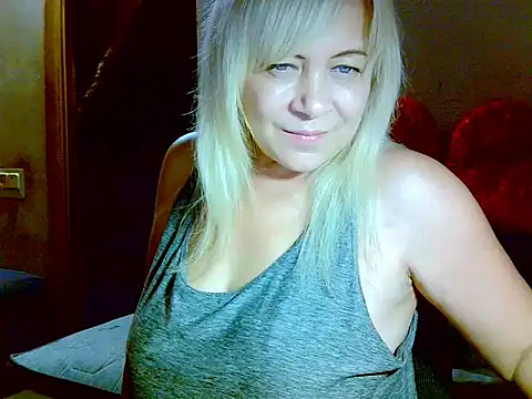 AgoniA7 online show from 11/28/25, 04:45