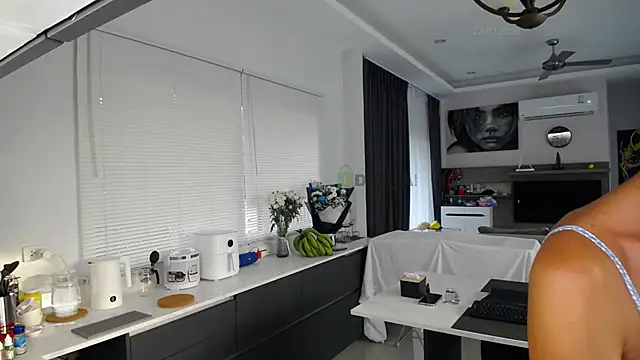  Anna Shine  online show from 02/23/26, 10:49