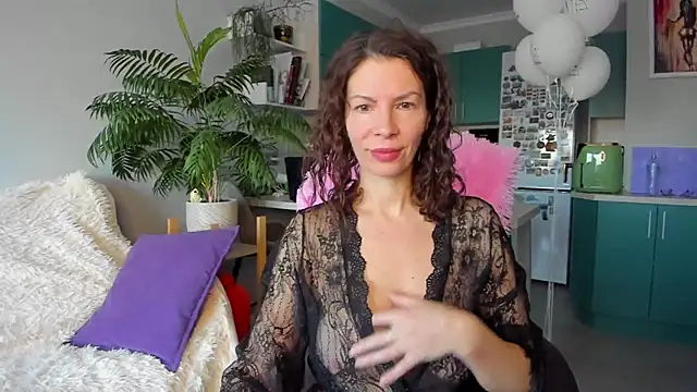 ChristinaGlory online show from 03/11/26, 05:34