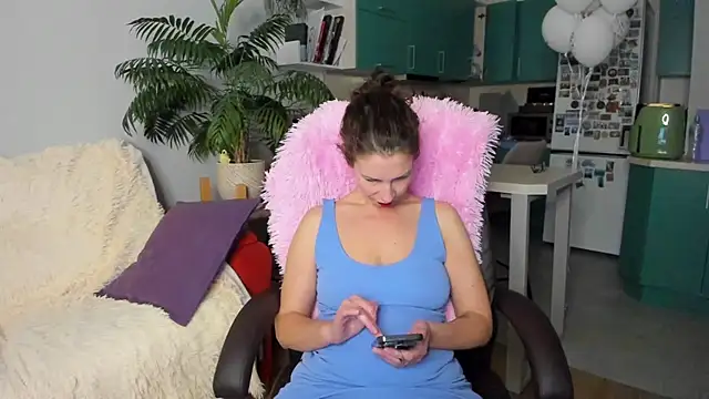 ChristinaGlory online show from 03/11/26, 05:40