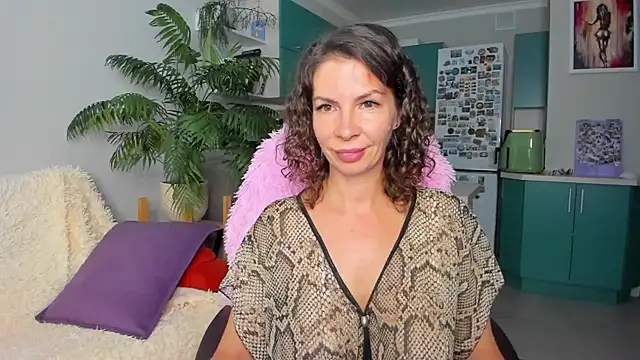 Snapshot of ChristinaGlory chatting on 07/08/26, 02:29 ChristinaGlory online show from 07/08/26, 02:29