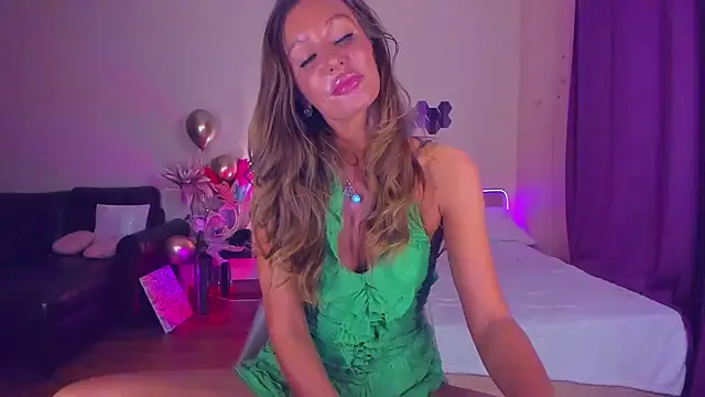 EmmaAbramson online show from 12/13/25, 08:04