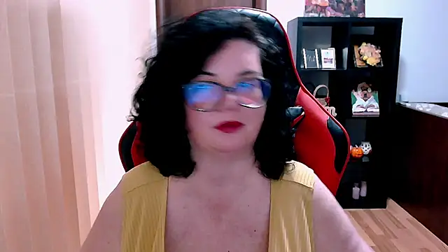 MissTroublle online show from 06/05/26, 06:18