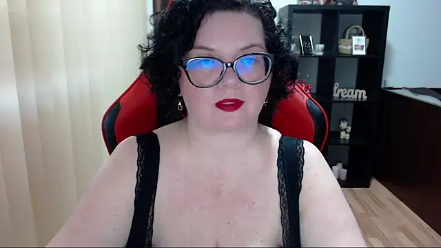 Snapshot of MissTroublle chatting on 03/07/25, 09:40 MissTroublle online show from 03/07/25, 09:40