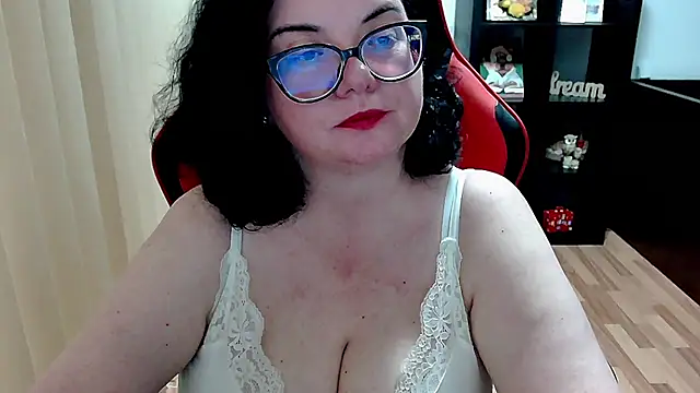 MissTroublle online show from 05/22/26, 06:00