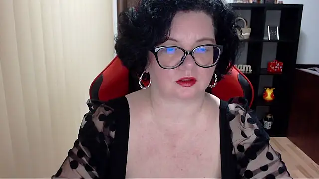 Snapshot of MissTroublle chatting on 02/09/25, 12:41 MissTroublle online show from 02/09/25, 12:41