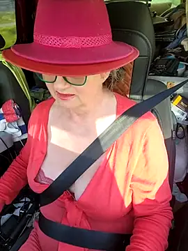 MucMilf59 online show from 04/07/26, 07:32