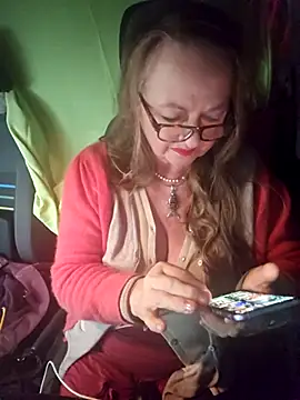 Snapshot of MucMilf59 chatting on 11/20/25, 09:25 MucMilf59 online show from 11/20/25, 09:25