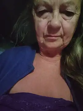 Snapshot of MucMilf59 chatting on 05/19/26, 05:25 MucMilf59 online show from 05/19/26, 05:25
