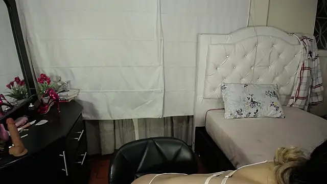 infinitysex1 online show from 03/06/26, 10:54