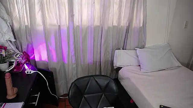 infinitysex1 online show from 05/04/26, 02:53