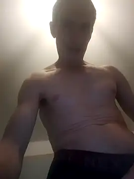 Snapshot of SexyMan2020ka chatting on 10/03/25, 08:10 SexyMan2020ka online show from 10/03/25, 08:10