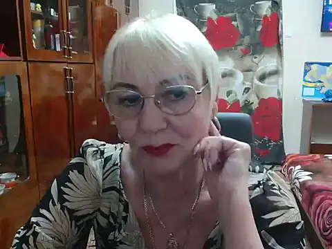 Snapshot of JenaCheim chatting on 03/10/25, 08:12 JenaCheim online show from 03/10/25, 08:12
