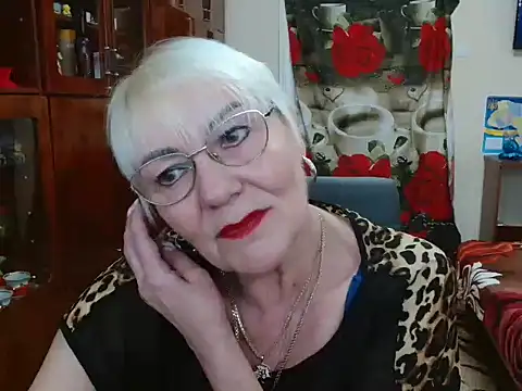 Snapshot of JenaCheim chatting on 03/10/25, 07:00 JenaCheim online show from 03/10/25, 07:00