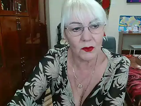 Snapshot of JenaCheim chatting on 02/17/25, 06:31 JenaCheim online show from 02/17/25, 06:31