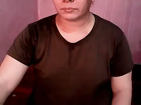 Snapshot of HottyLeciousCum chatting on 12/15/25, 08:53 HottyLeciousCum online show from 12/15/25, 08:53