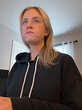 Kay Cakes online show from 02/24/26, 08:42