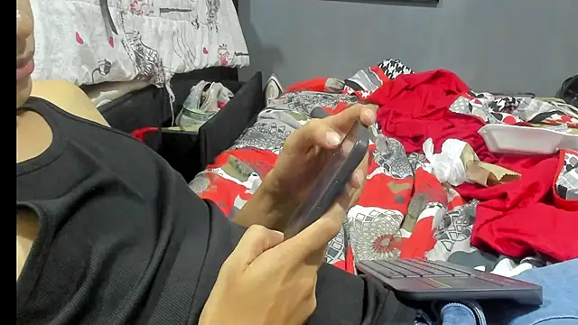 SandraGoldstein online show from 10/31/25, 03:03