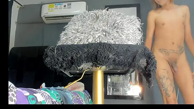 SandraGoldstein online show from 10/25/25, 01:38