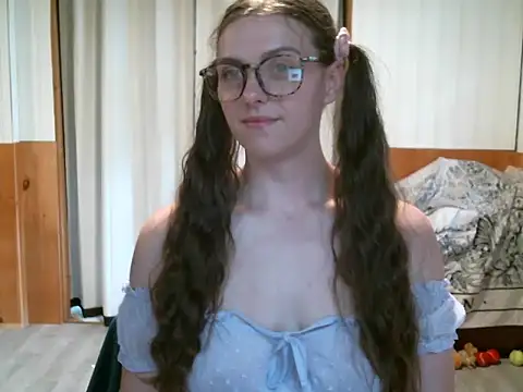 katie kitten38 online show from 06/18/26, 04:56