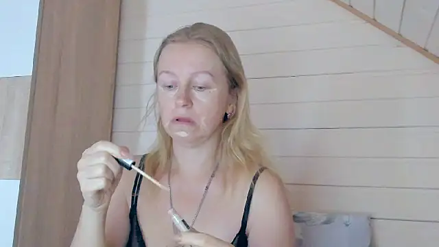Snapshot of I_AM_MILF chatting on 07/21/26, 06:37 I AM MILF online show from 07/21/26, 06:37