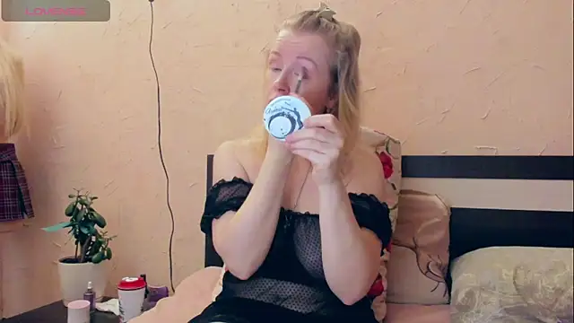 I AM MILF online show from 04/16/26, 07:20