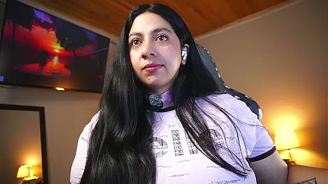 coraline latin online show from 04/14/26, 12:54