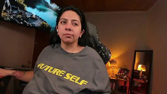 coraline latin online show from 03/01/25, 09:15