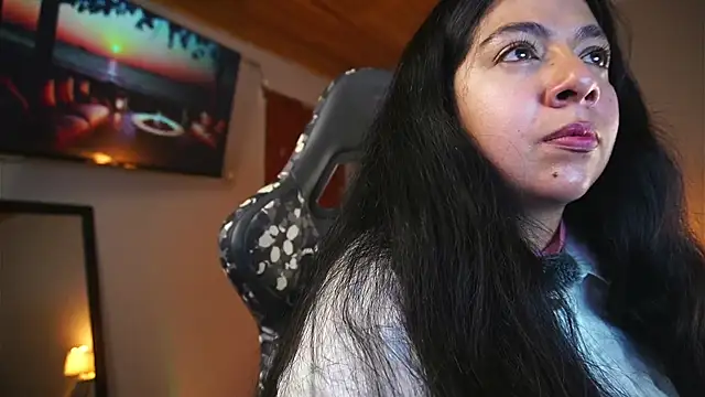 coraline latin online show from 04/25/26, 01:41