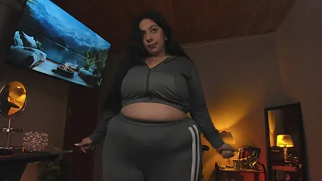 coraline latin online show from 02/16/25, 12:30