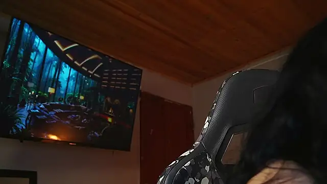 coraline latin online show from 03/19/26, 01:11