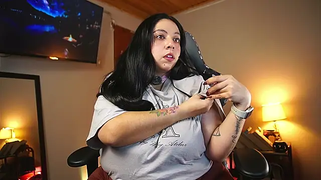 coraline latin online show from 04/17/26, 12:02